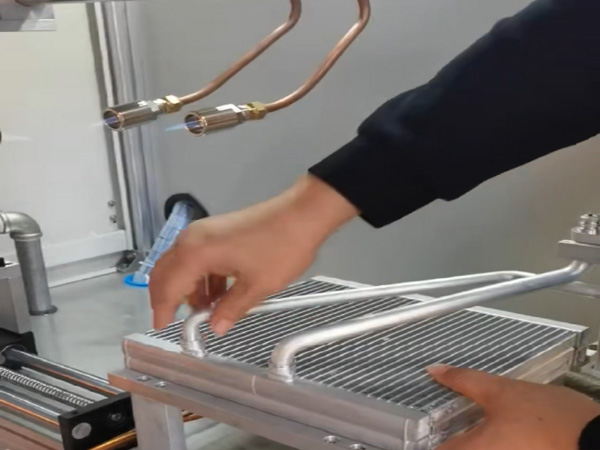 火焰钎焊机焊接蒸发器 火焰钎焊机焊接蒸发器